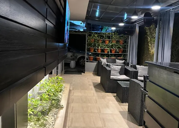 Villa Thirty Three