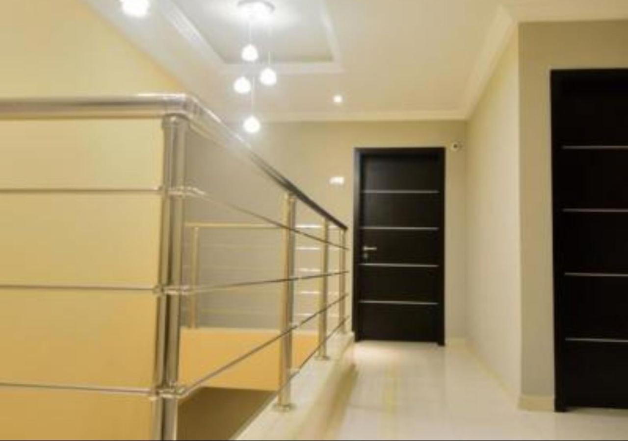 Hotel Thirty Three 3*